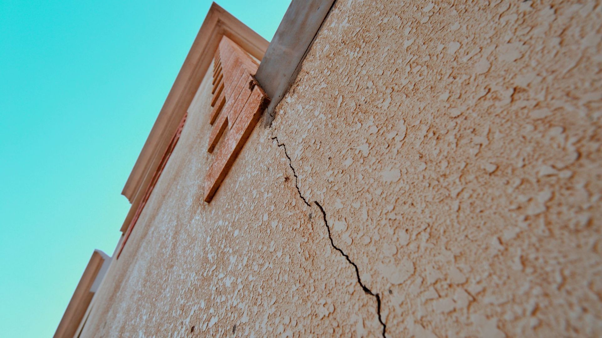 What is a Crack in the Garage Foundation Wall