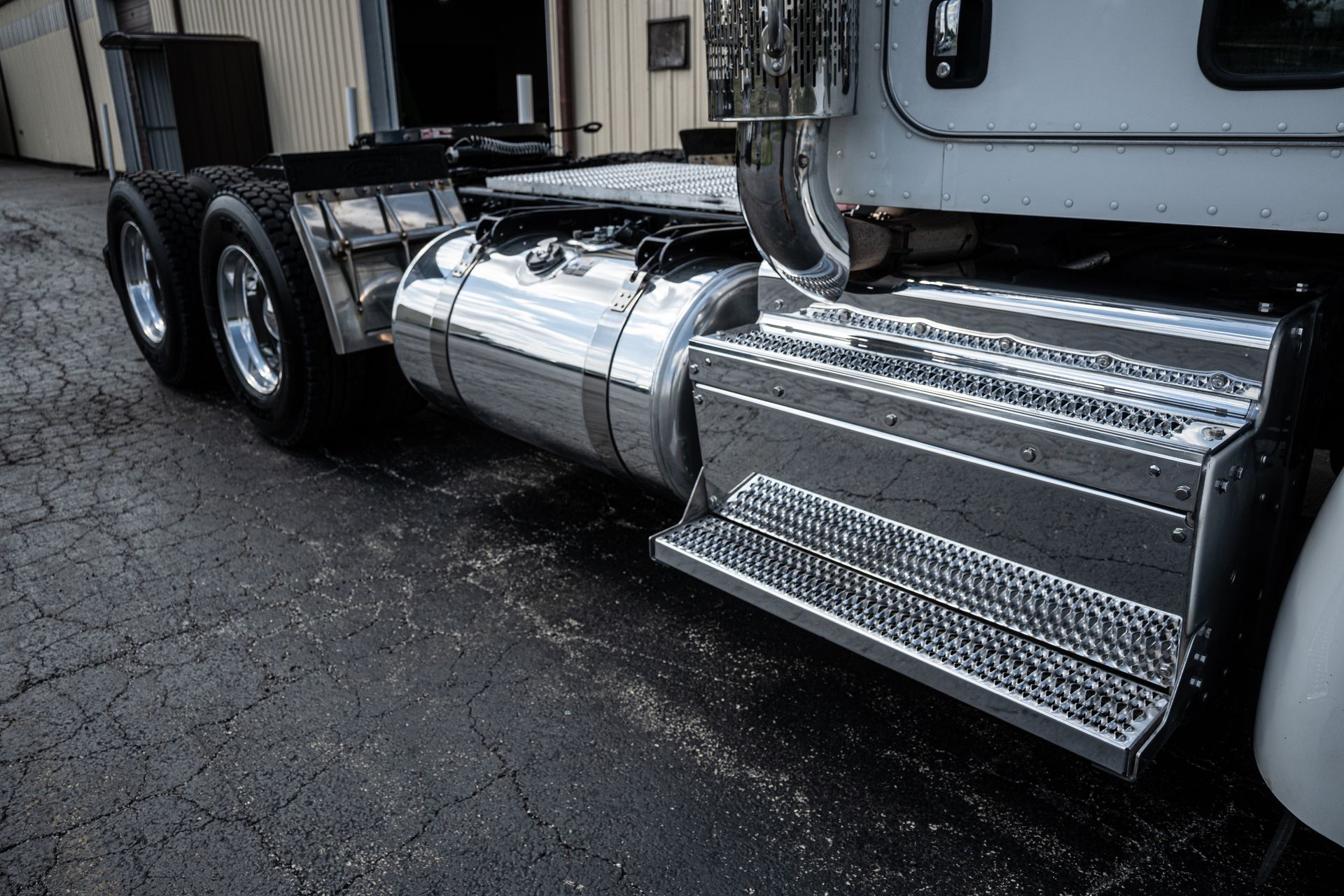 commercial fleet detailing