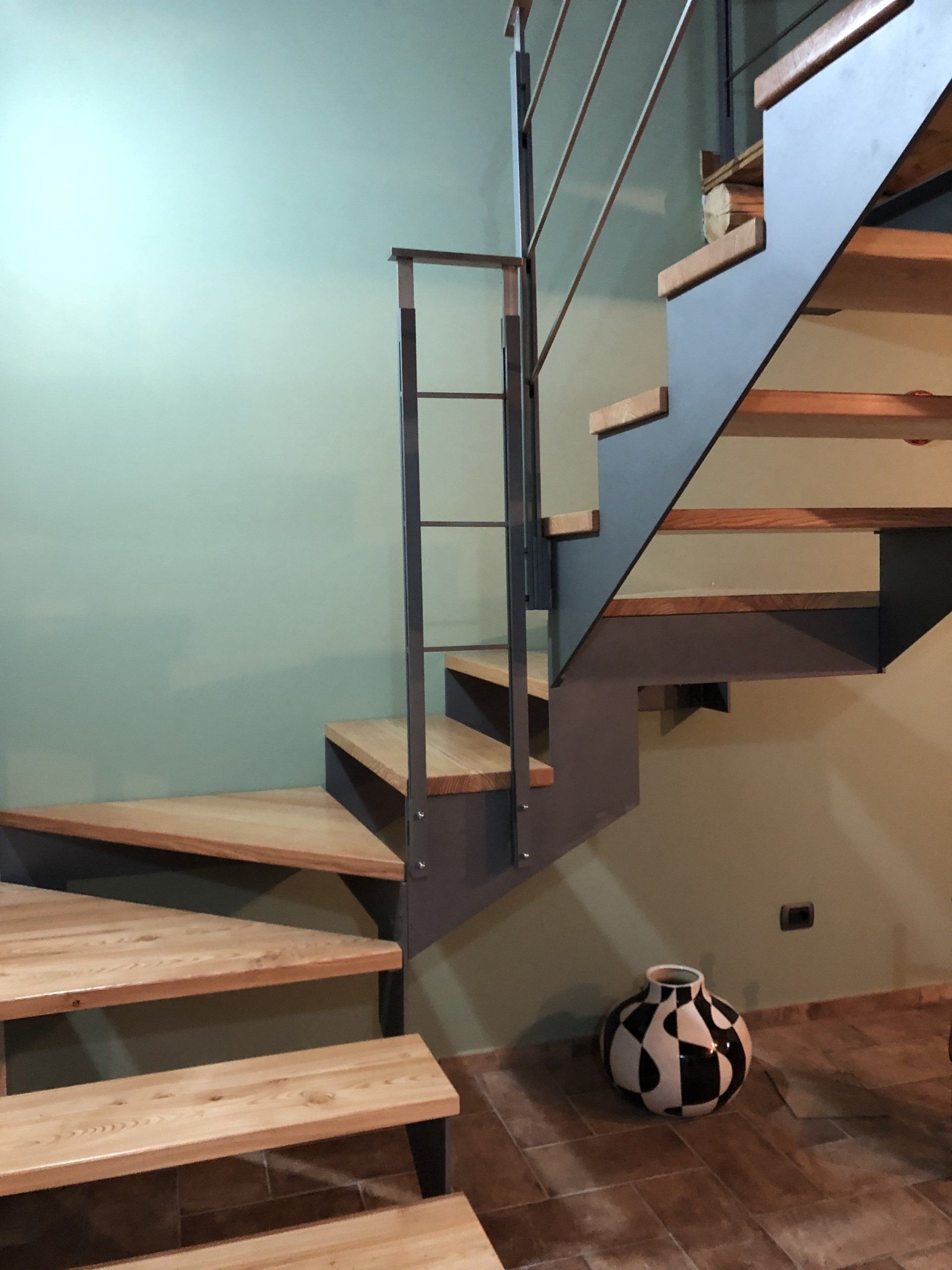 scala con gradini in legno