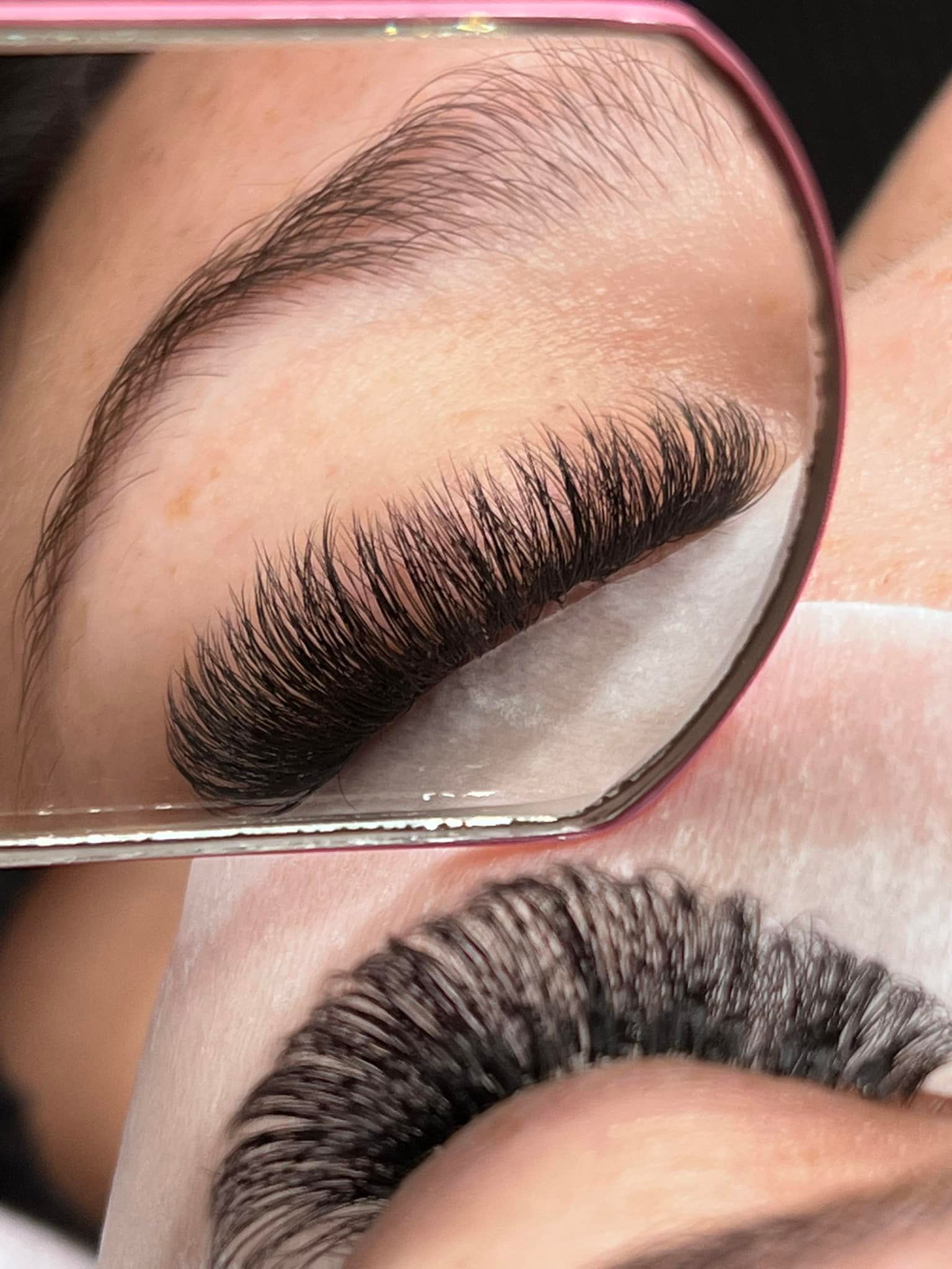 eye lashes extension