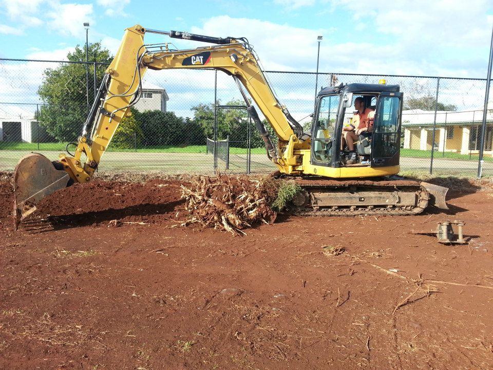 Yellow Excavator - Earthmoving in Toowoomba QLD