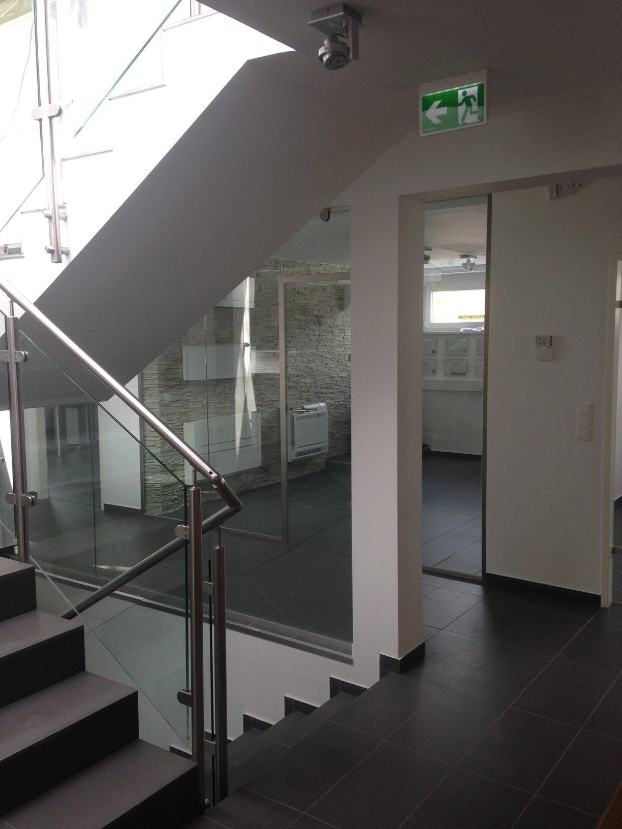 Hallenbau Pfeiffer, Bauplanung, Geschäftszentren, Bürobau