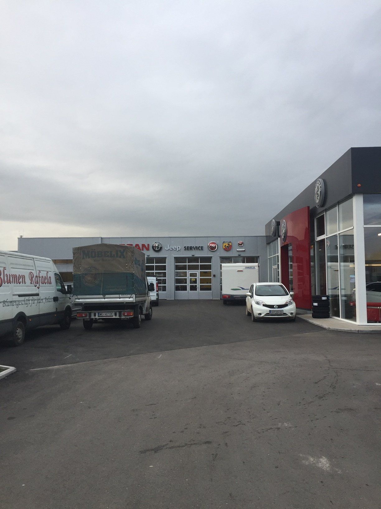 Hallenbau Pfeiffer, Bauplanung, Autohäuser, Neubau, Sanierung