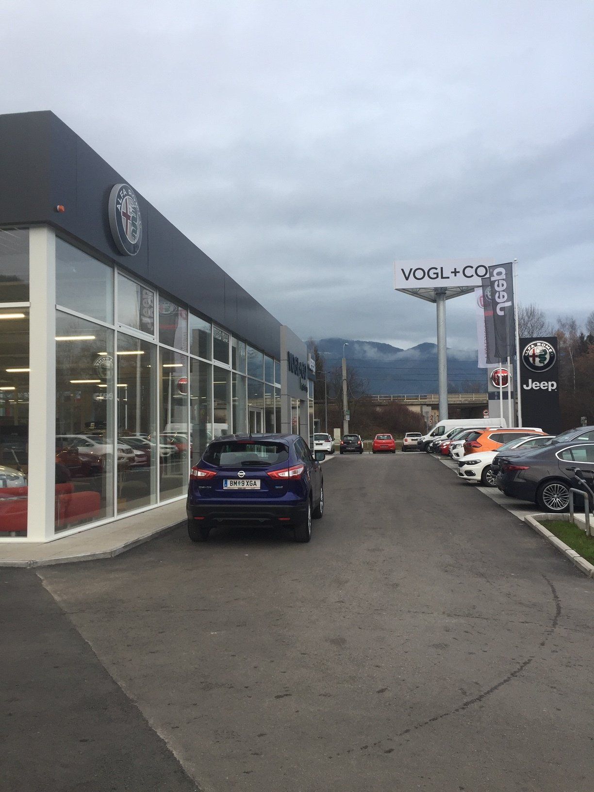 Hallenbau Pfeiffer, Bauplanung, Autohäuser, Neubau, Sanierung