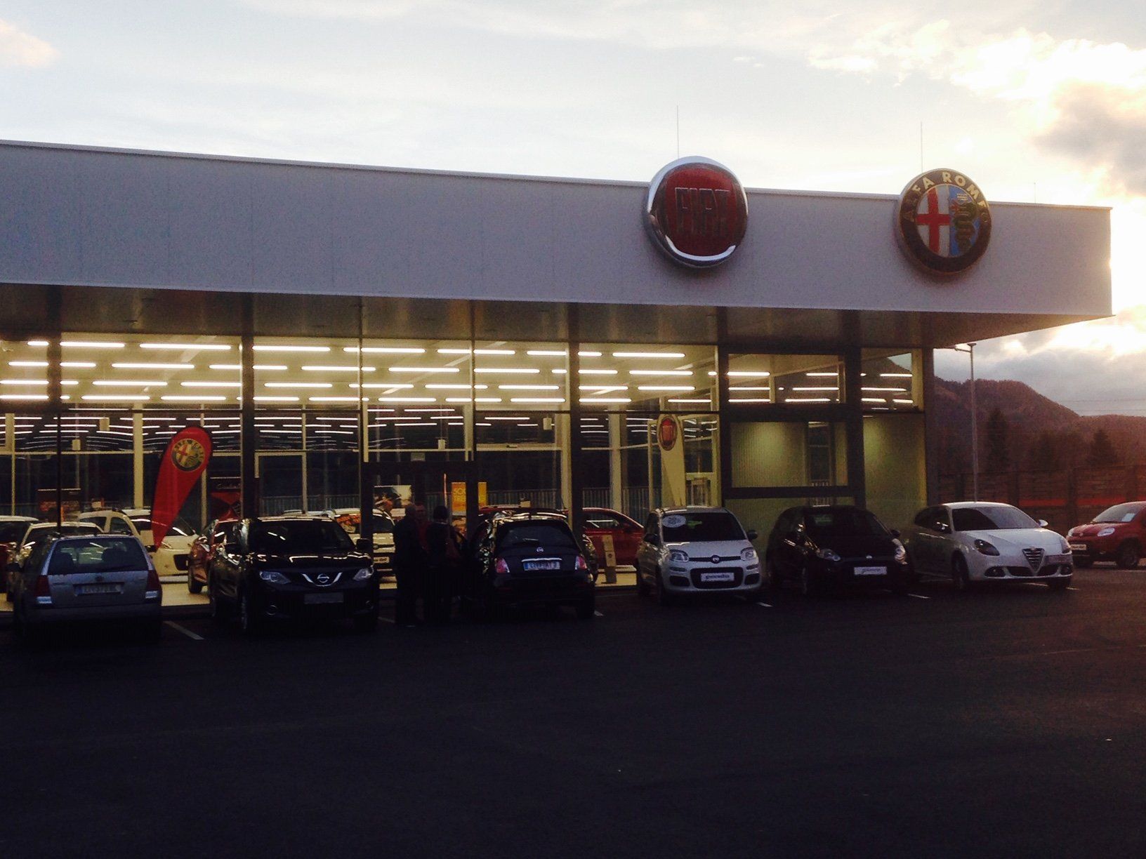 Hallenbau Pfeiffer, Bauplanung, Autohäuser, Neubau, Sanierung