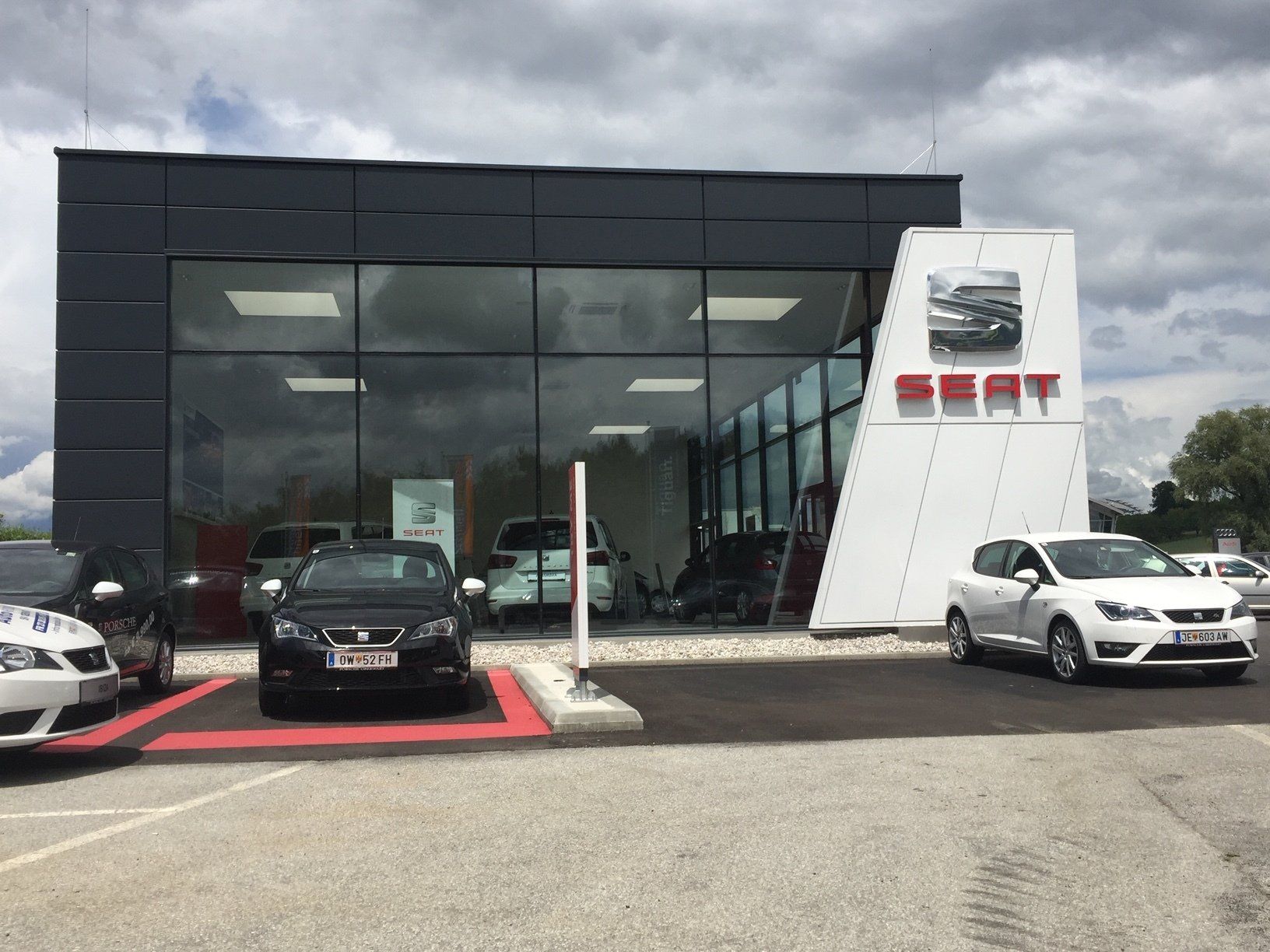 Hallenbau Pfeiffer, Bauplanung, Autohäuser, Neubau, Sanierung