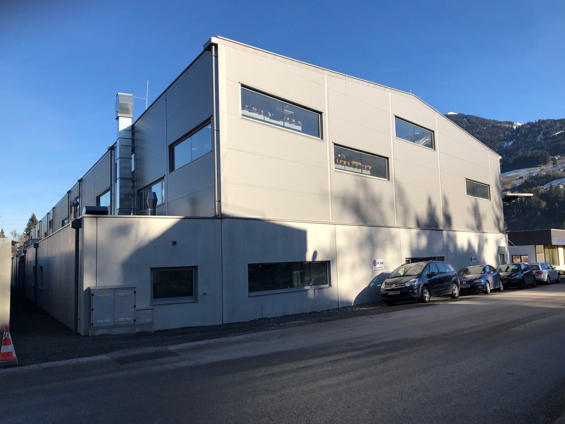 Hallenbau Pfeiffer, Bauplanung, Industriebetrieb