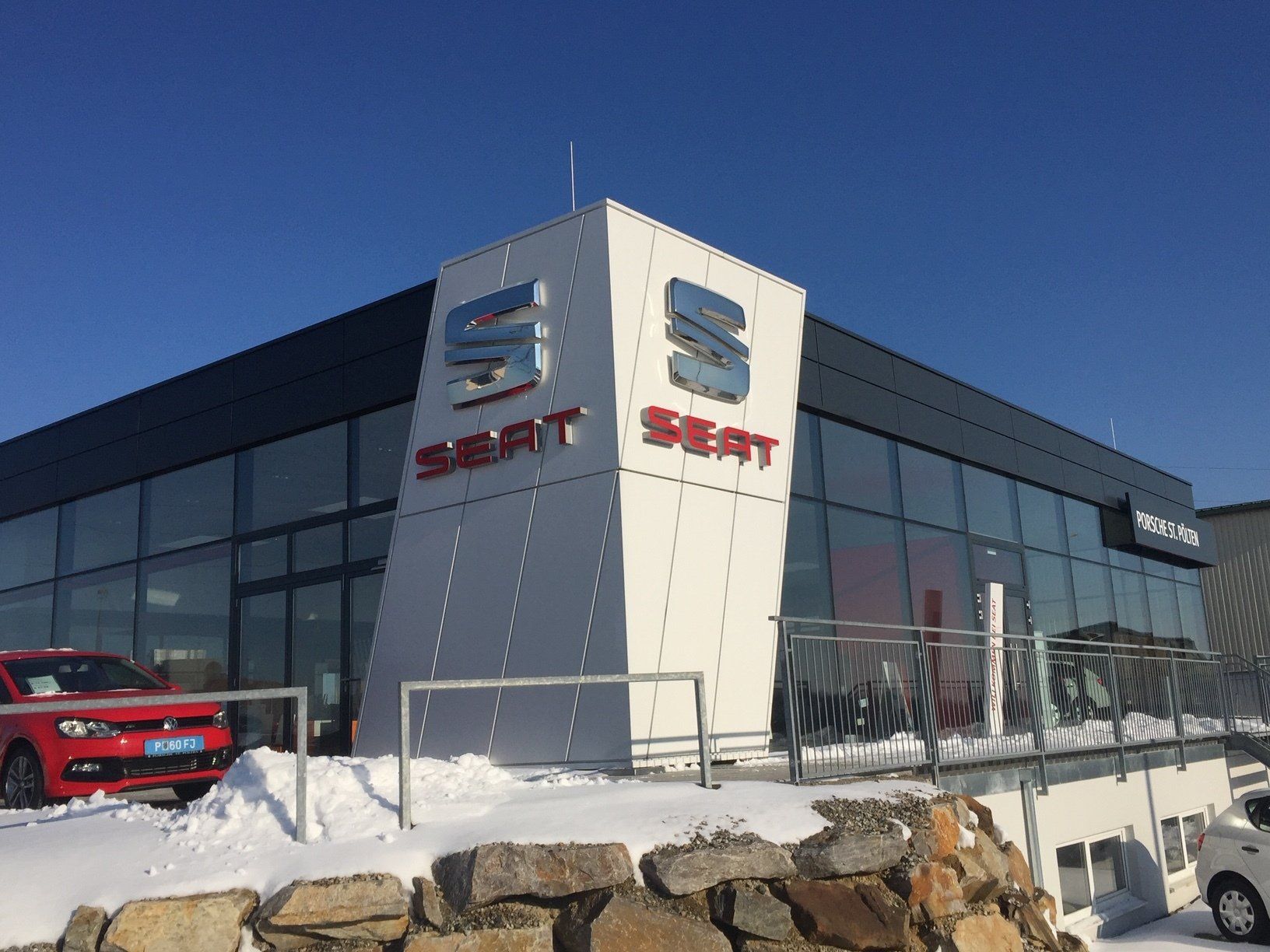 Hallenbau Pfeiffer, Bauplanung, Autohäuser, Neubau, Sanierung