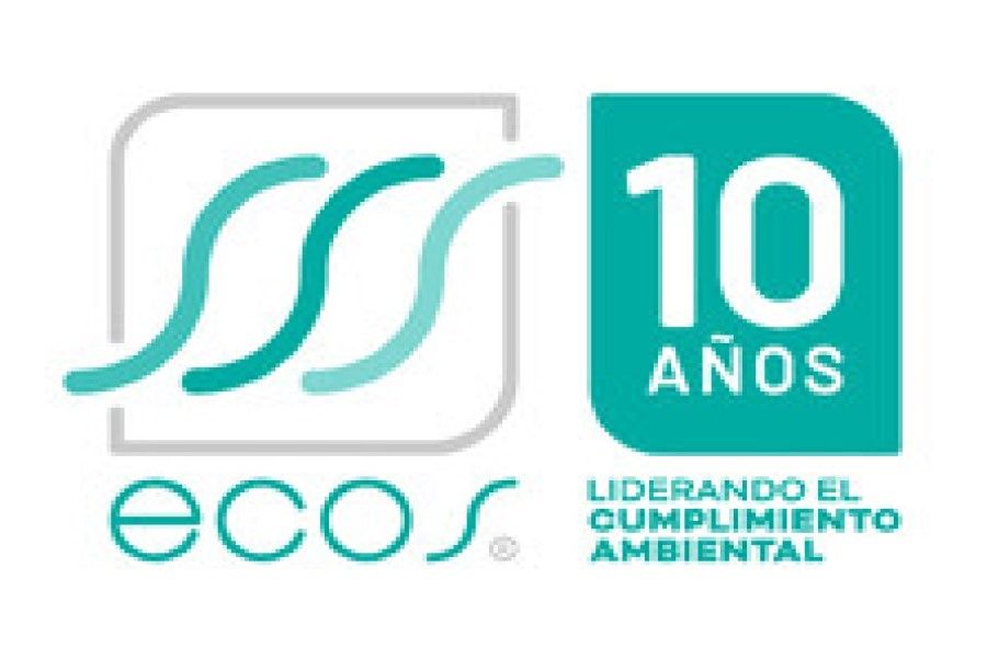 Logo for ECOS, celebrating 10 years; features teal waves and text, "Liderando el Cumplimiento Ambiental."