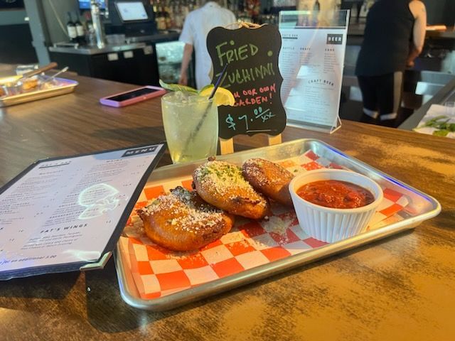 Delicious Food Specials at Pat’s Bar & Grill – Tasty Deals & Daily Offers in Lake Hopatcong