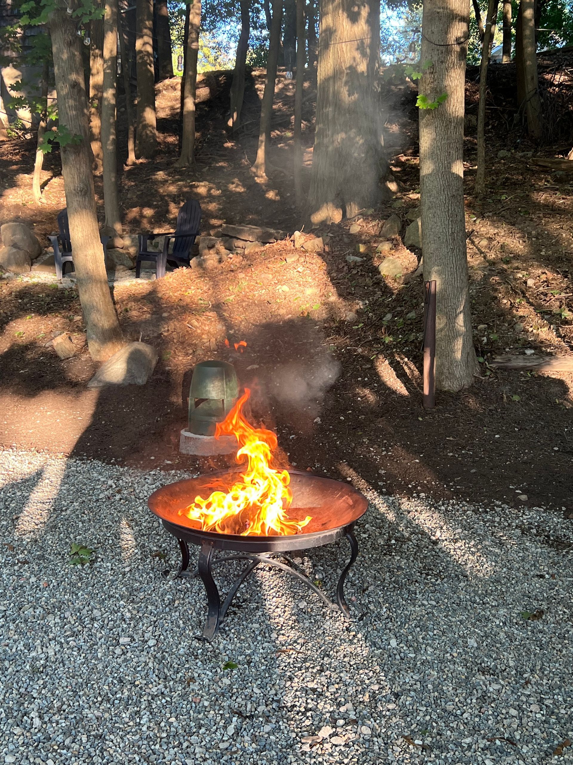 Outdoor Patio at Pat’s Bar & Grill – Enjoy Drinks, Dining & Live Entertainment in Lake Hopatcong