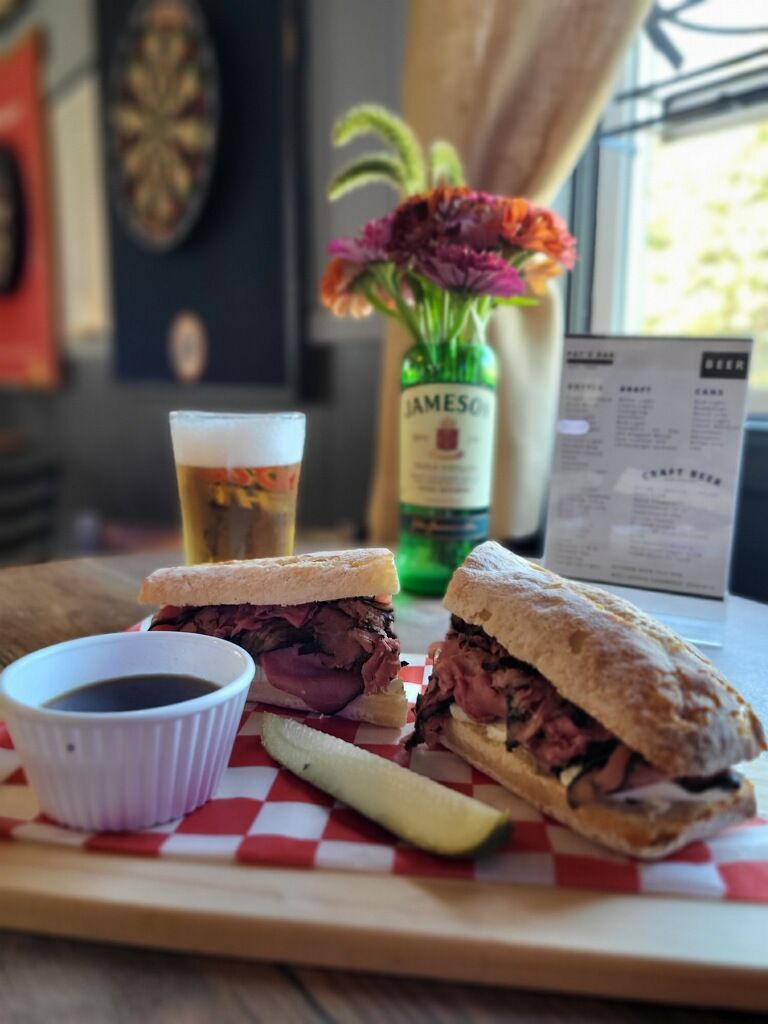 Delicious Food Specials at Pat’s Bar & Grill – Tasty Deals & Daily Offers in Lake Hopatcong