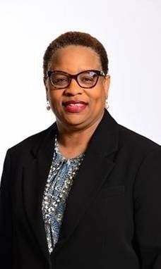 Rhonda Perry, Controller