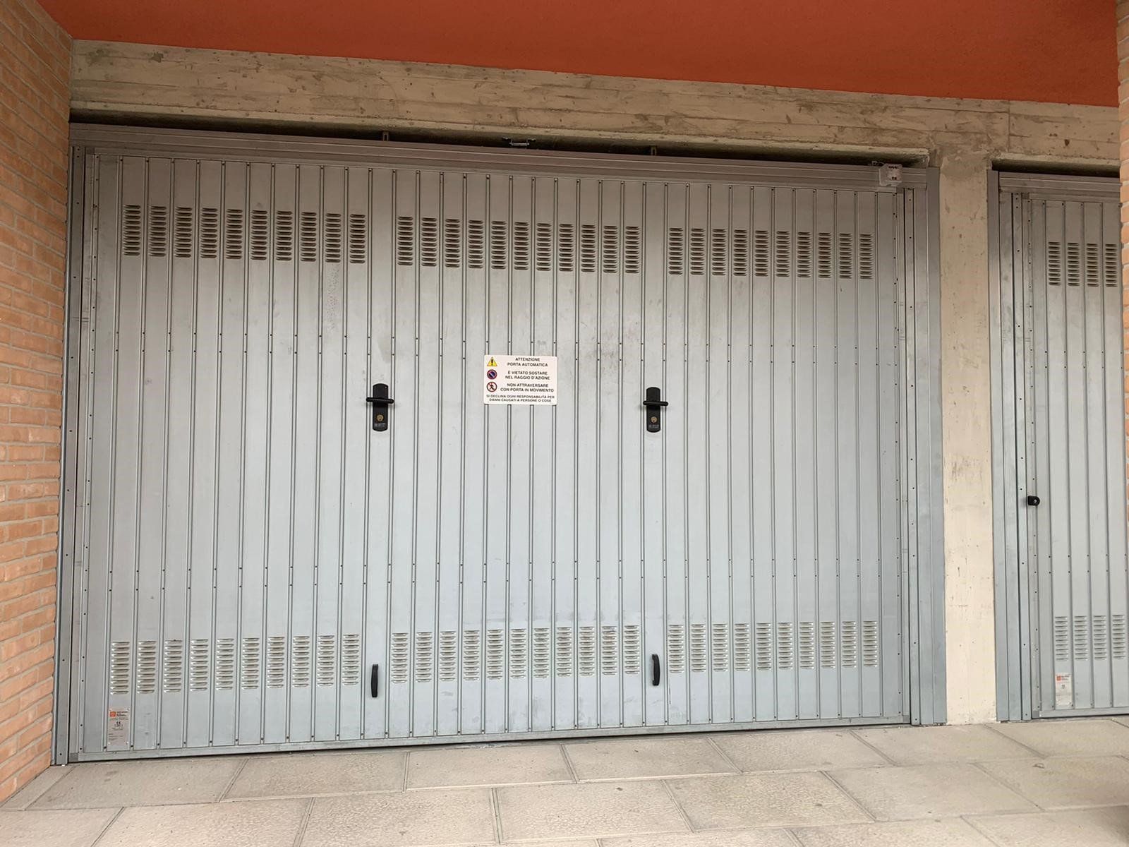 AUTOMAZIONE BASCULANTE