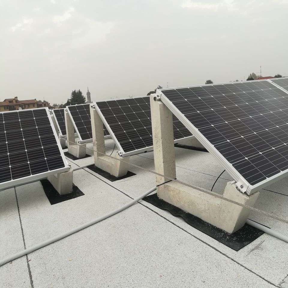 montaggio pannelli solari