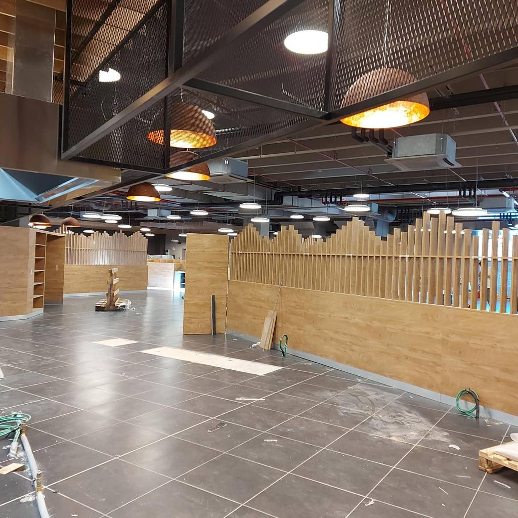 Impianti elettrici ristorante Self in Centro commerciale Iperal Fuentes in Piantedo (SO)