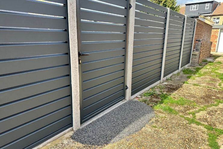 vinyl fence