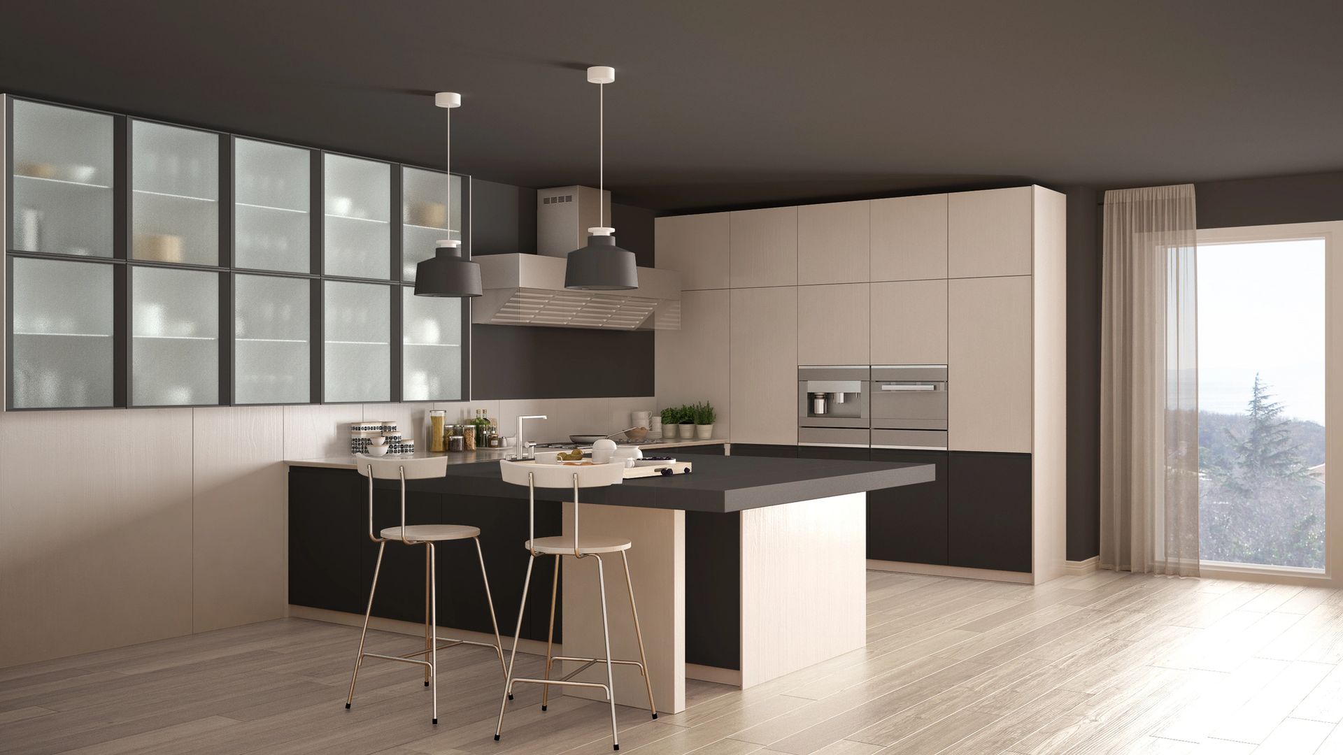Cucina moderna con mobili grigio scuro e bianchi, isola con due sgabelli e una grande finestra.