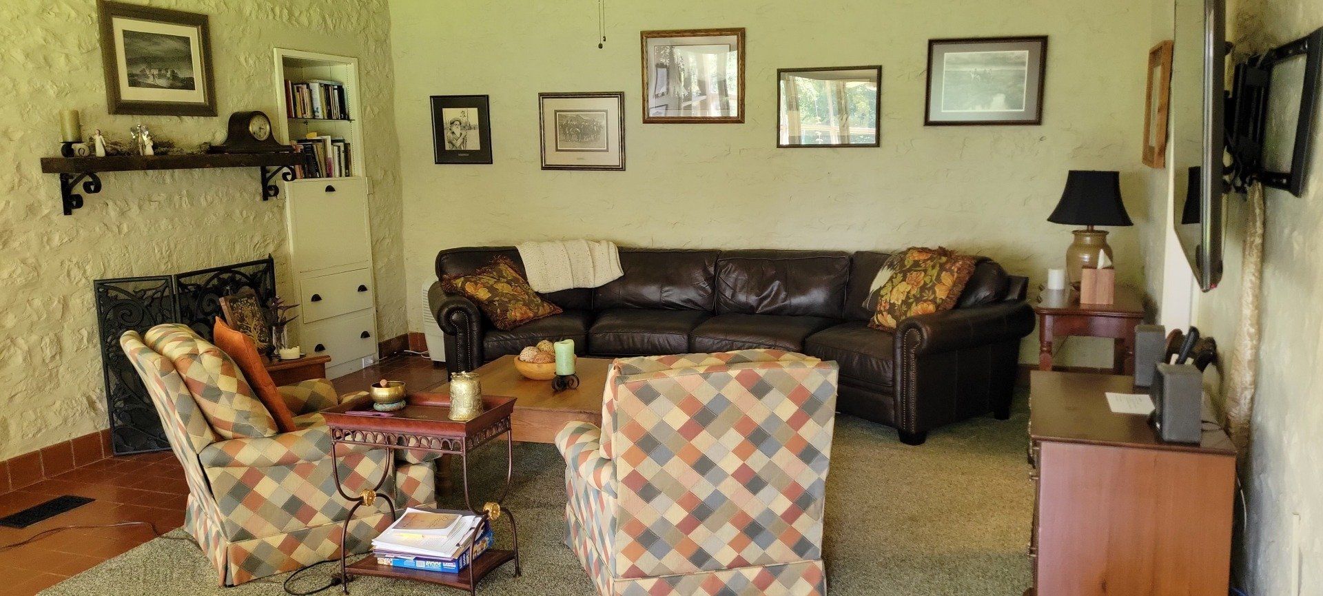 ranch-living-room