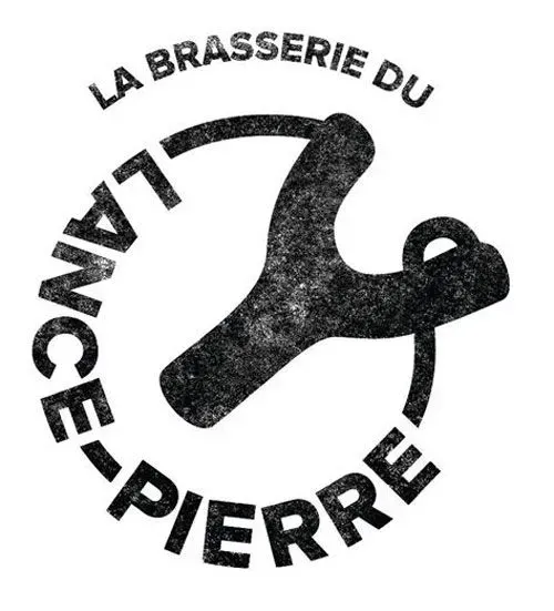 Logo de La Brasserie du Lance Pierre : une fronde à l'intérieur d'un cercle, avec du texte.