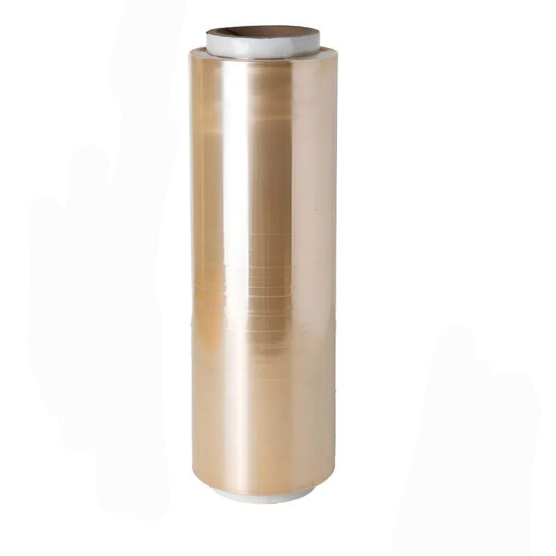 Un rollo de film estirable de plástico transparente.