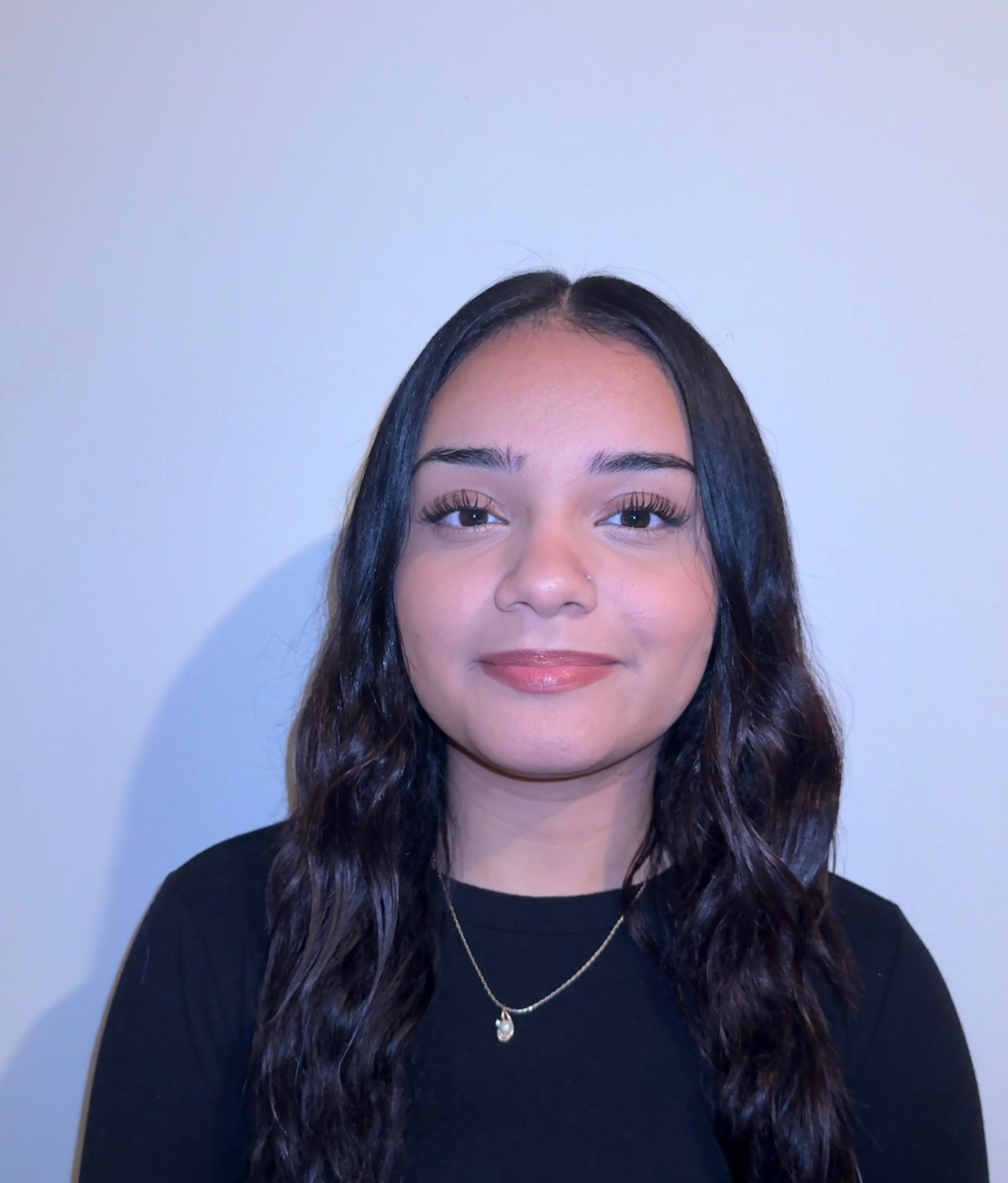 Reyna - Customer Service Expert