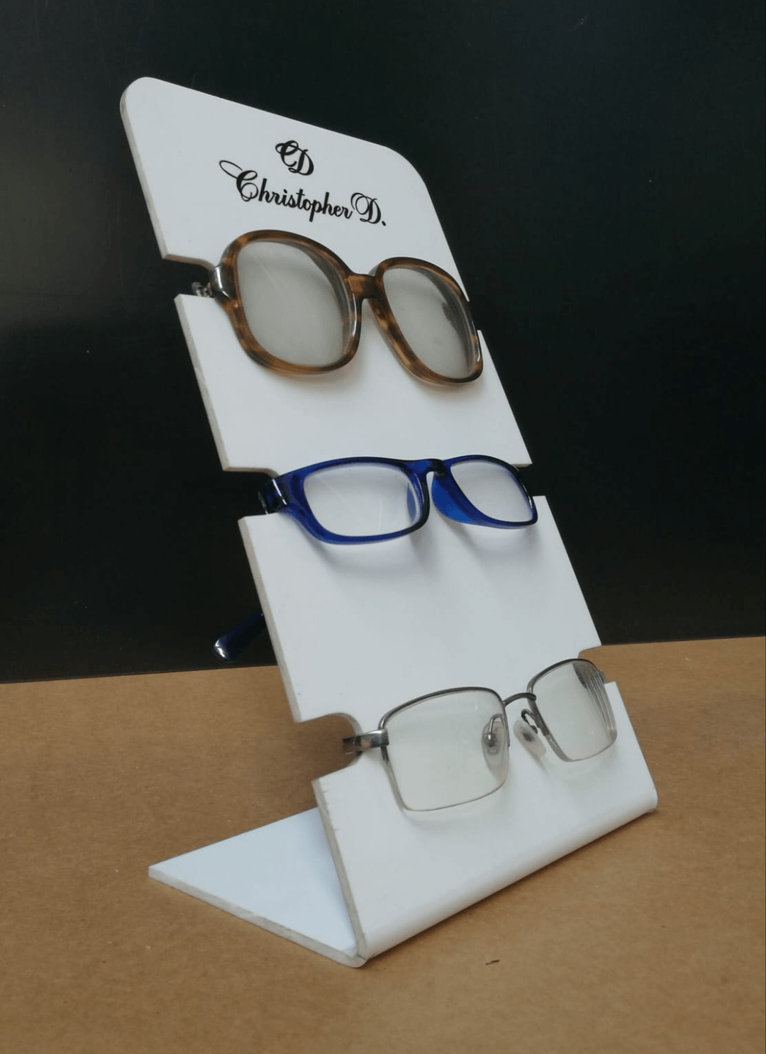 espositore in plastica per occhiali