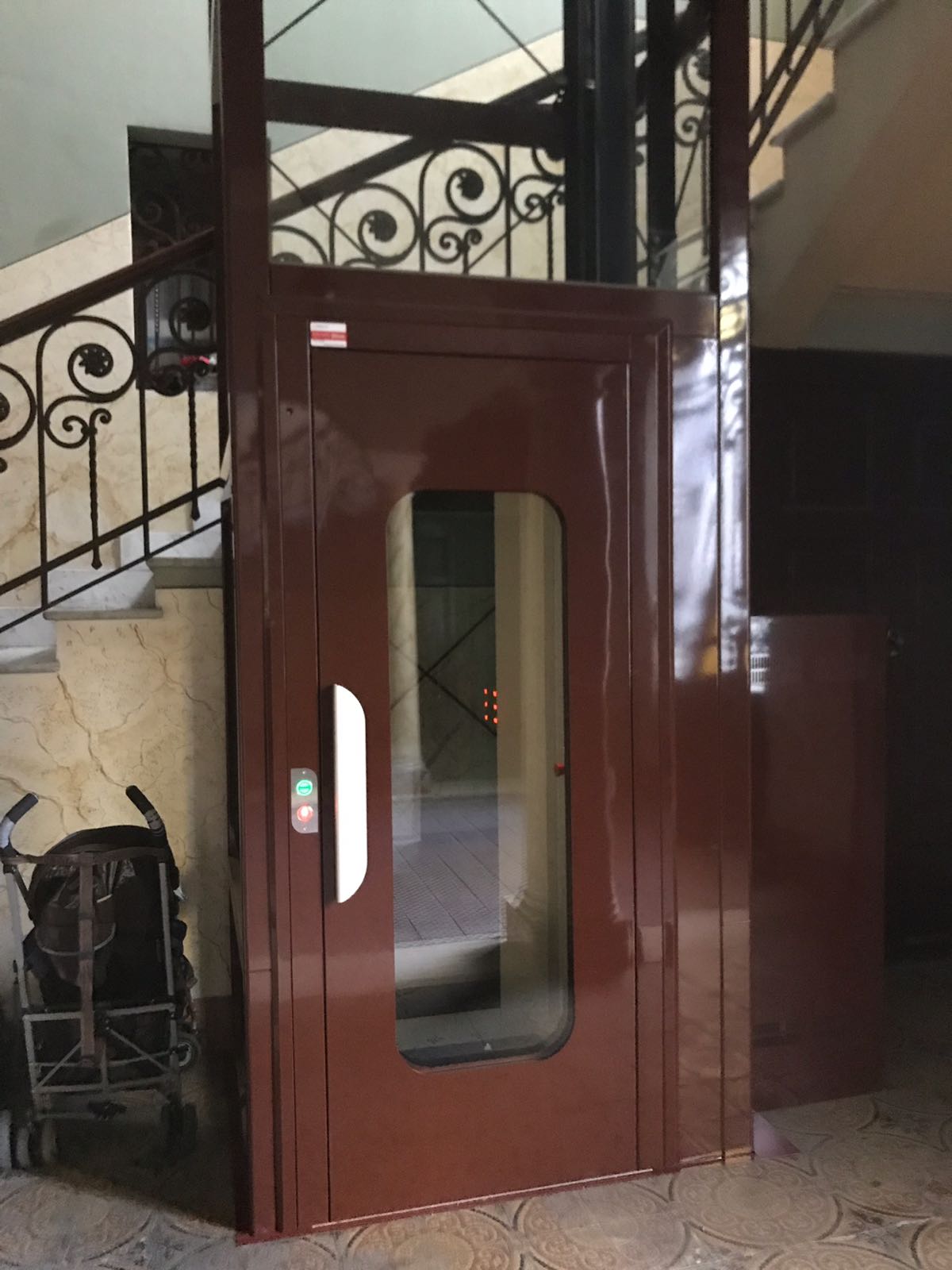 Ascensore in stile classico