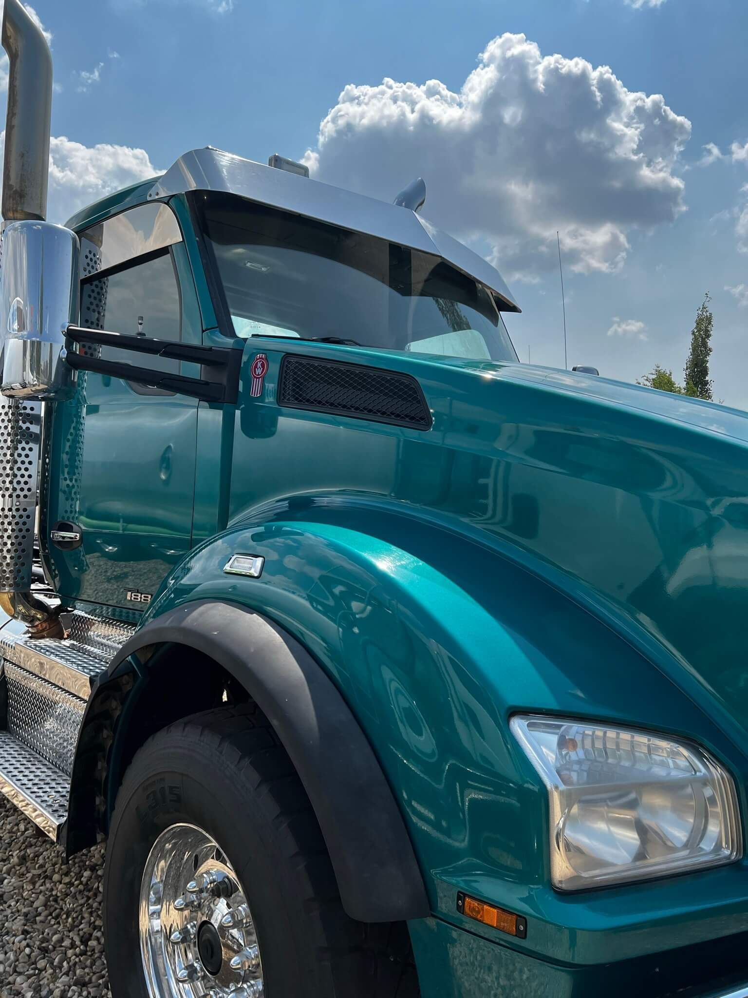 Paint Polished Semi Truck