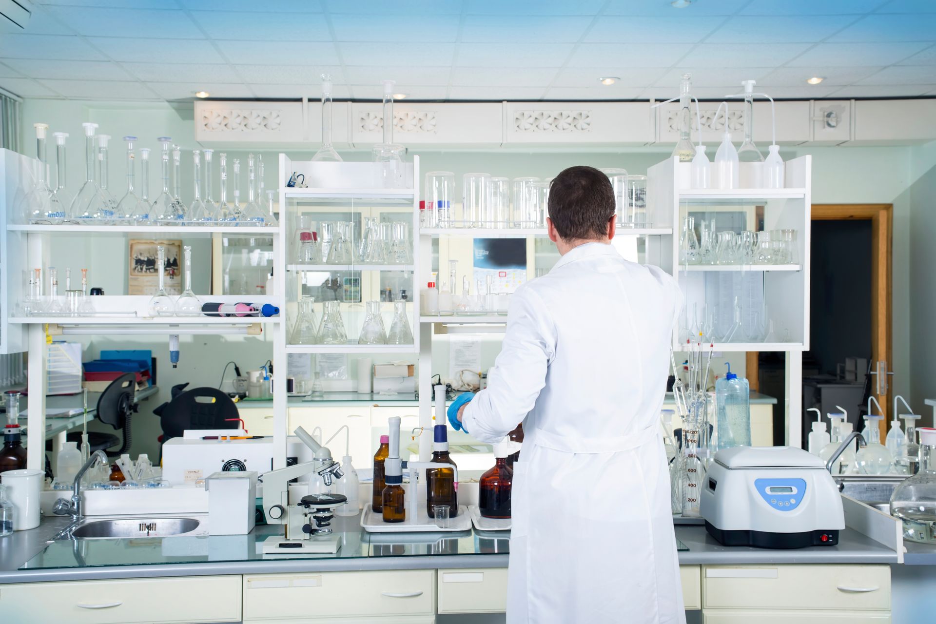 Understanding the Role of Asset Procurement in Lab Operations