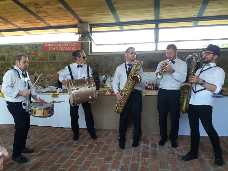banda musicale in osteria