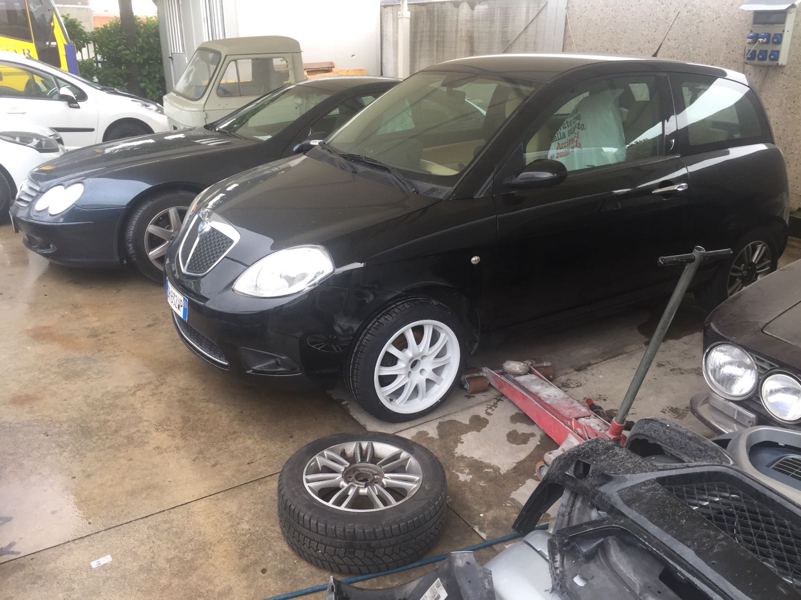 montaggio cerchi Lancia Y