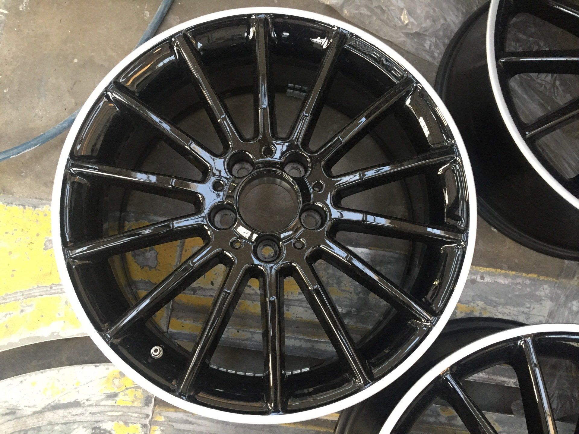 MONTAGGIO CERCHI MERCEDES CLASSE C