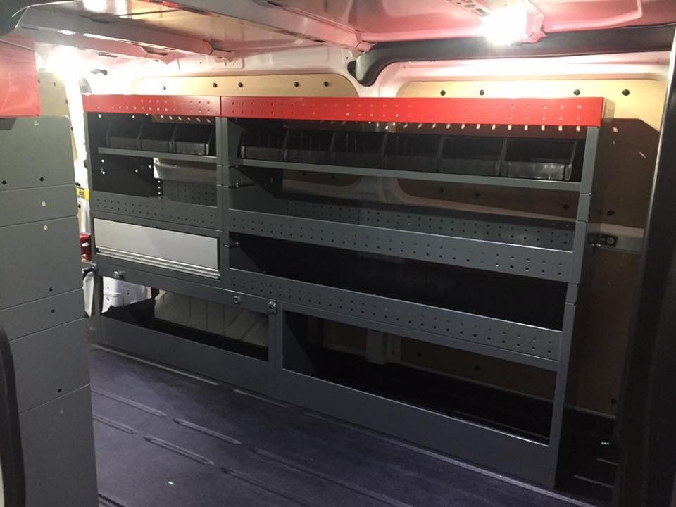 montaggio cassettiere su camioncini