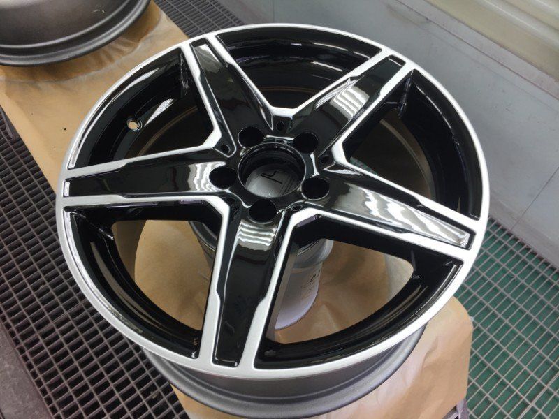 PERSONALIZZAZIONE CERCHI AUTO