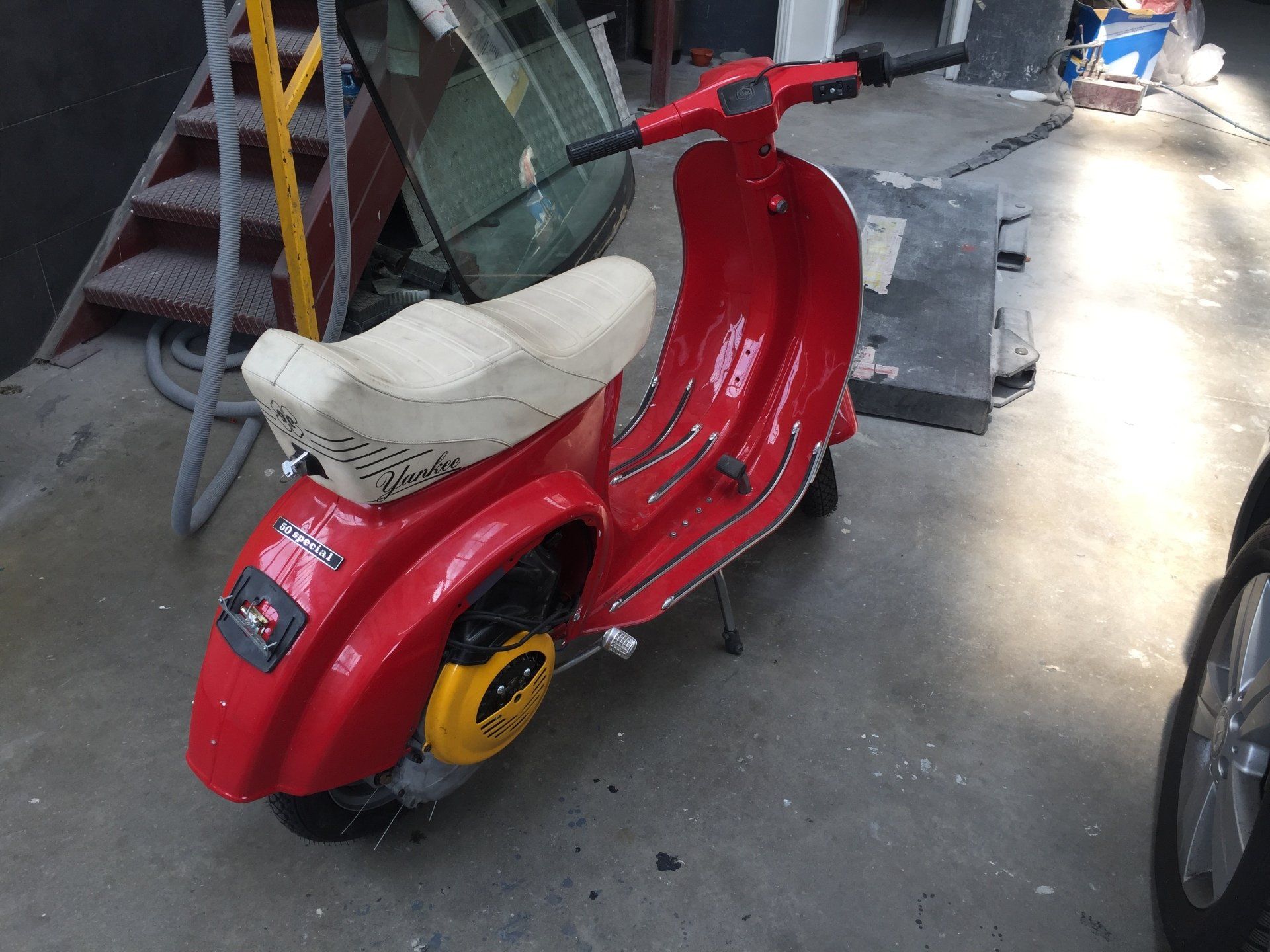 Restauro di una Vespa 50 Special