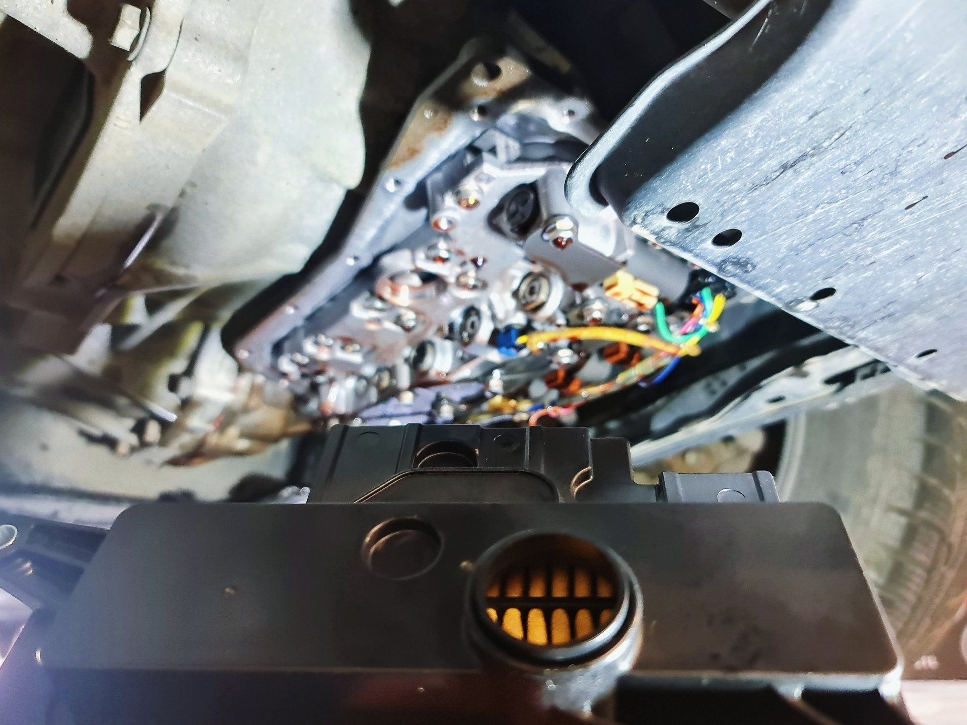 Transmisijos filtrų keitimas