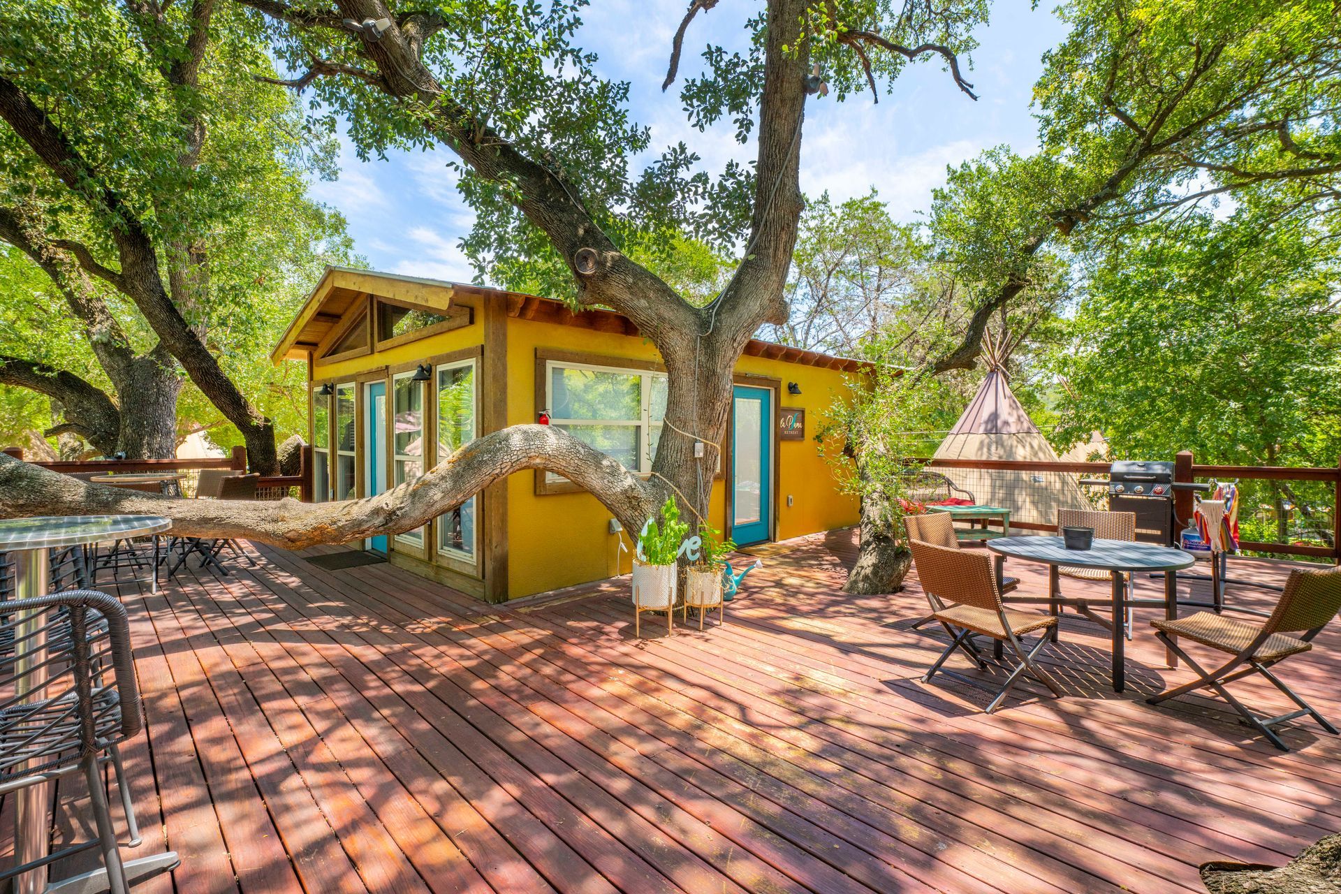 Cabin Glamping on Guadalupe River Texas