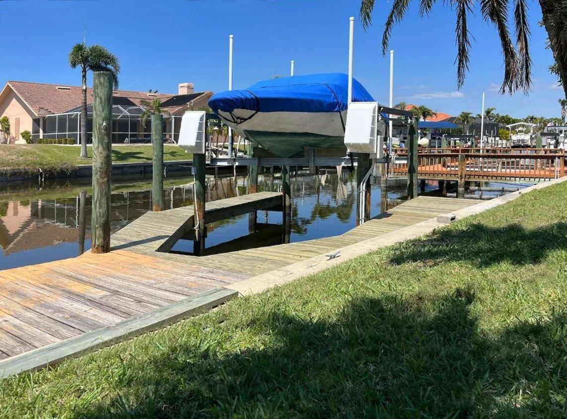 New Dock Construction Services | Dock Builder In Cape Coral | Bulldog ...