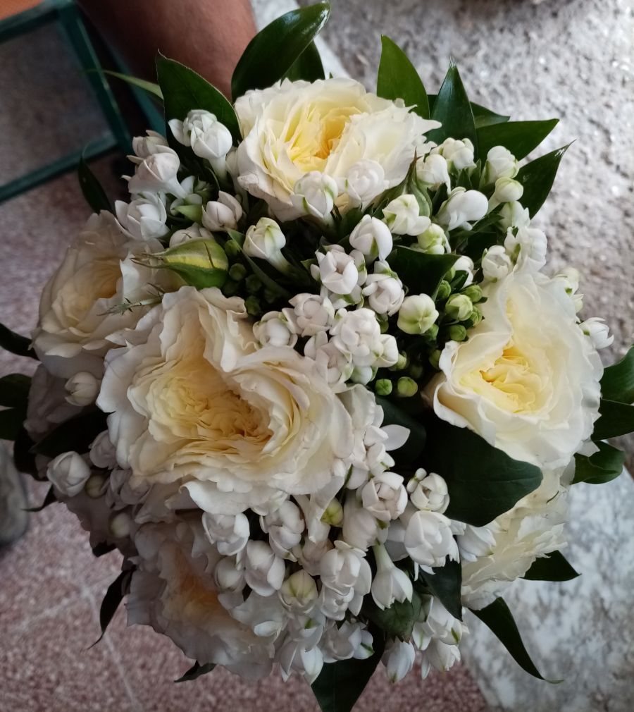 Mazzo di fiori gialli