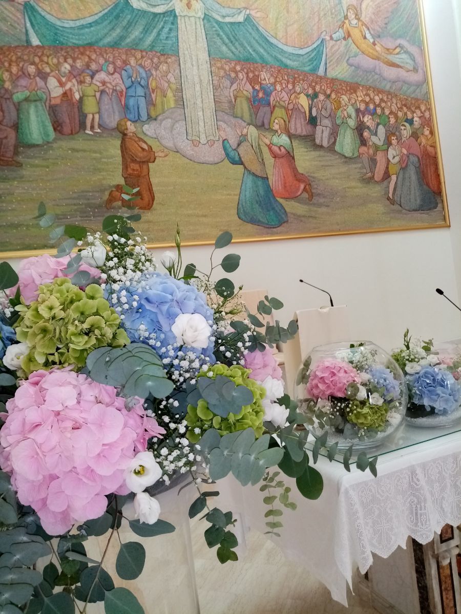 Mazzo di fiori lilla e azzurri