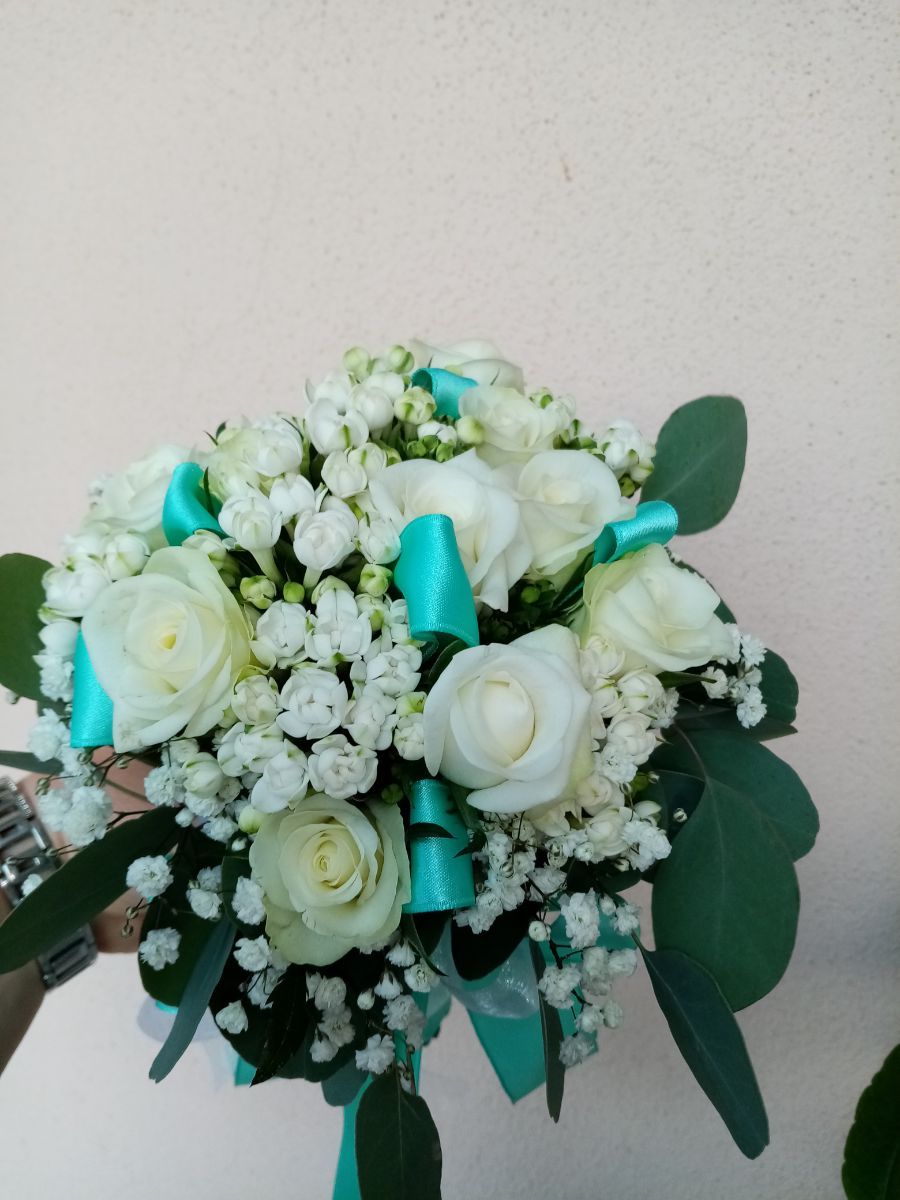 Mazzo di fiori azzurro