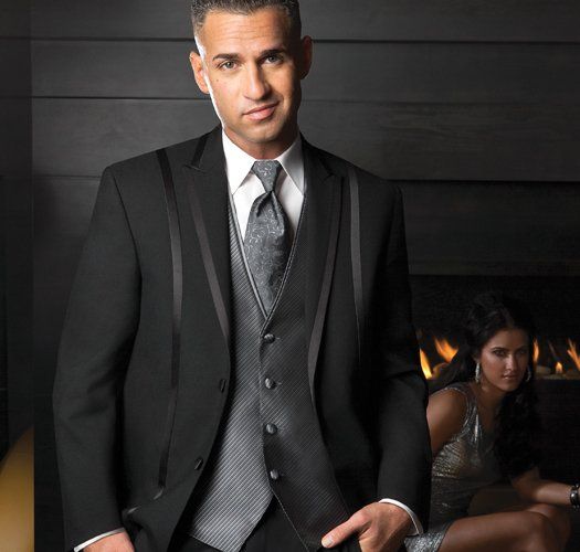 The Situation: Black Avalon tuxedo rental in Brooklyn, New York