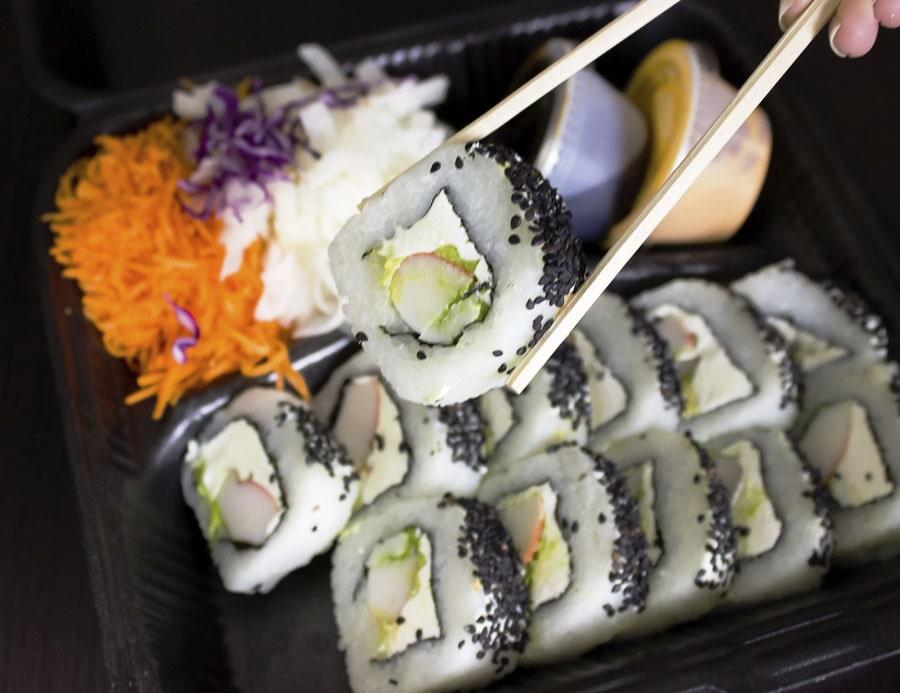 BENTO SUSHI - bolas de arroz y sushi