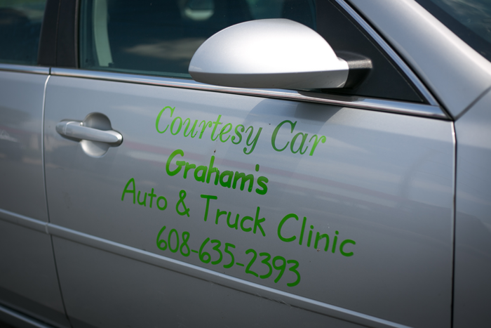 Courtesy Car | Grahams Auto & Truck Clinic