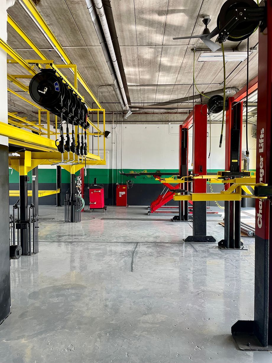 Inside Garage | Grahams Auto & Truck Clinic