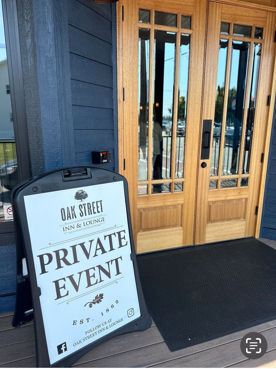Host your next private event with Oak Street