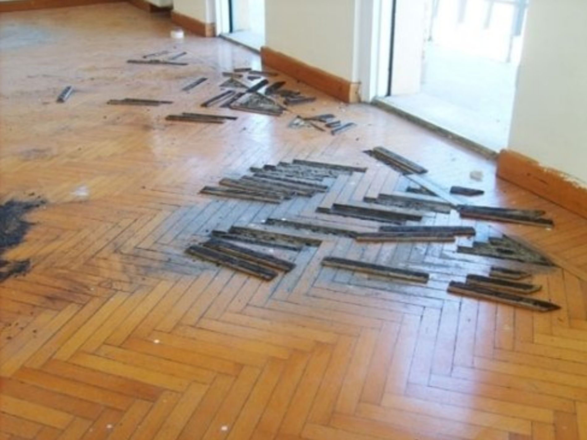 restauro parquet in legno