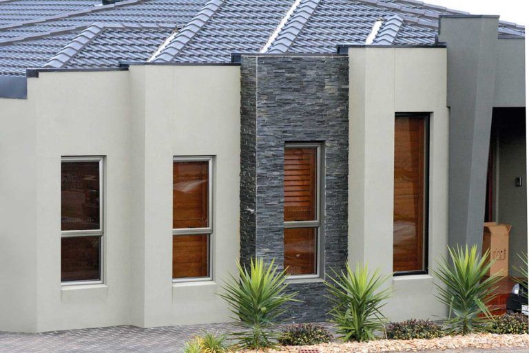 House with Modern Window Glass — Glass & Aluminium Windows & Doors In Yeppoon, QLD