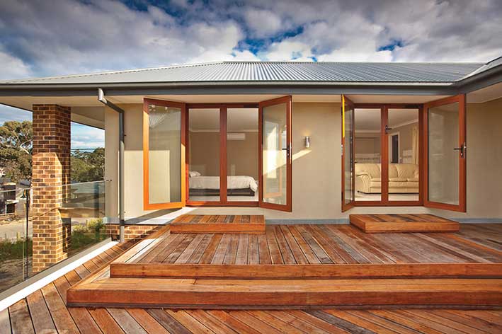 Bungalow House — Glass & Aluminium Windows & Doors In Yeppoon, QLD